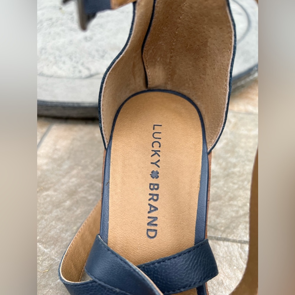 Lucky Brand Women's Ressia Heel Leather Strappy Sandals US 8.5in Navy Blue